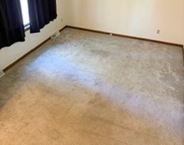 1425 Como Park Boulevard - Photo Thumbnail 7
