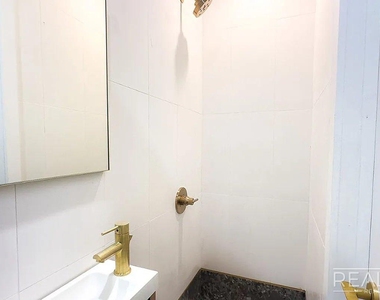 81 Beadel Street - Photo Thumbnail 6