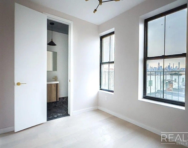 81 Beadel Street - Photo Thumbnail 5