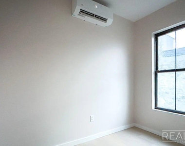81 Beadel Street - Photo Thumbnail 8