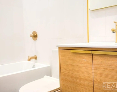 81 Beadel Street - Photo Thumbnail 10