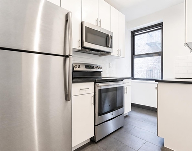 700 Fort Washington Avenue - Photo Thumbnail 4