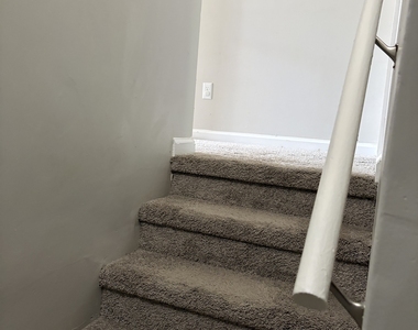 736 Morningside Lane - Photo Thumbnail 11