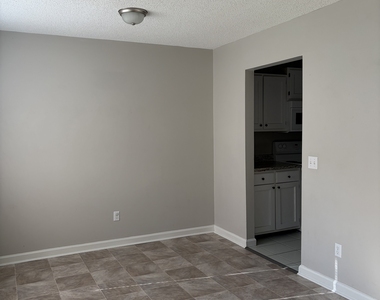 736 Morningside Lane - Photo Thumbnail 2