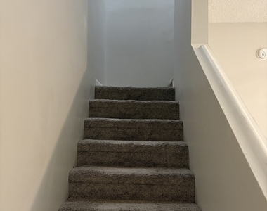 736 Morningside Lane - Photo Thumbnail 10
