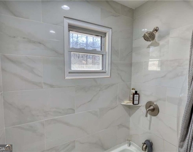 115 Hollybrook Road - Photo Thumbnail 10