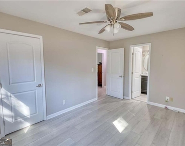 115 Hollybrook Road - Photo Thumbnail 9