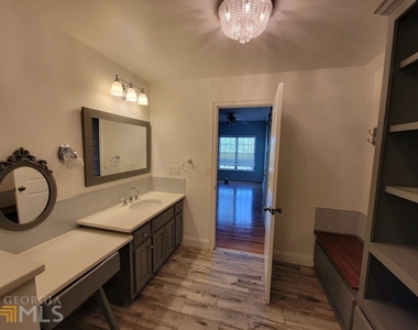 125 Farmington Drive - Photo Thumbnail 23