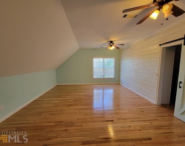 125 Farmington Drive - Photo Thumbnail 24