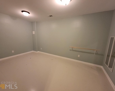 125 Farmington Drive - Photo Thumbnail 28