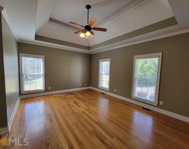 125 Farmington Drive - Photo Thumbnail 9
