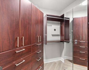 1080 Peachtree Street Ne - Photo Thumbnail 20
