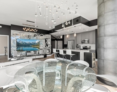 1080 Peachtree Street Ne - Photo Thumbnail 6