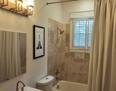 1579 Vesta Avenue - Photo Thumbnail 9