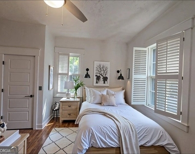 1579 Vesta Avenue - Photo Thumbnail 5