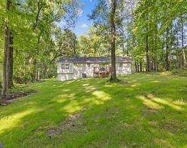 2856 Bay Leaf Drive Se - Photo Thumbnail 3