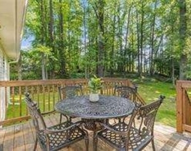 2856 Bay Leaf Drive Se - Photo Thumbnail 6