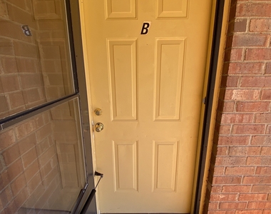 129 Tanglewood Drive - Photo Thumbnail 4