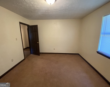129 Tanglewood Drive - Photo Thumbnail 23