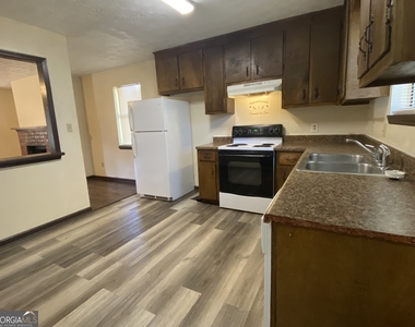 129 Tanglewood Drive - Photo Thumbnail 14