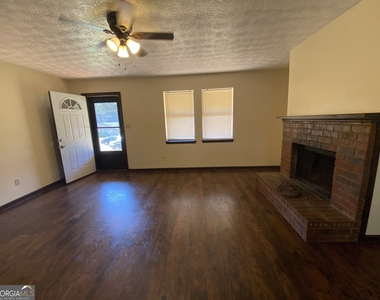 129 Tanglewood Drive - Photo Thumbnail 24