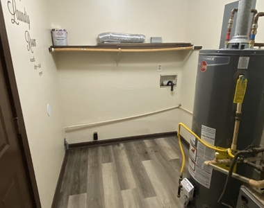 129 Tanglewood Drive - Photo Thumbnail 15