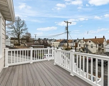 31 Glen Ave - Photo Thumbnail 15