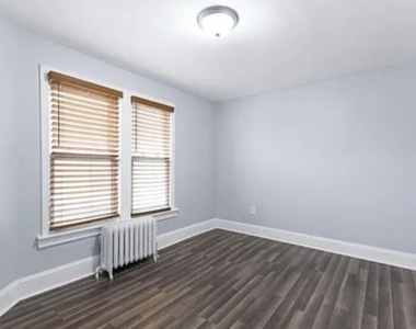 31 Glen Ave - Photo Thumbnail 11