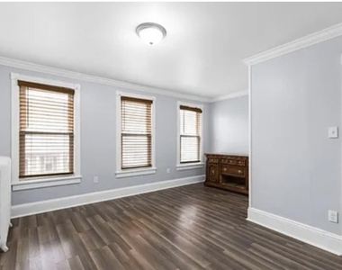 31 Glen Ave - Photo Thumbnail 9