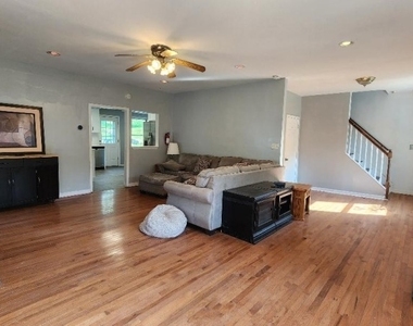 306 Nariticong Ave - Photo Thumbnail 3
