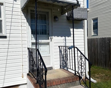 2612 Whittier Pl - Photo Thumbnail 13