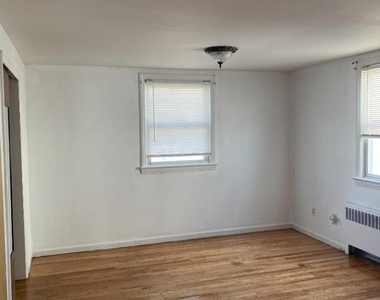 2612 Whittier Pl - Photo Thumbnail 11