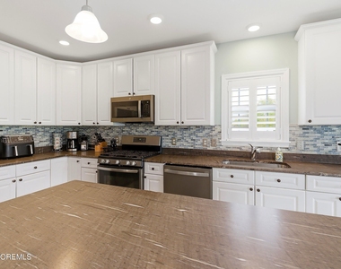 632 Drum Point Road - Photo Thumbnail 14