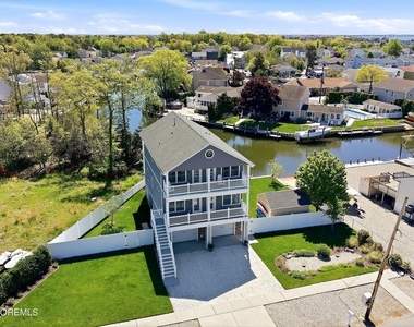 632 Drum Point Road - Photo Thumbnail 2