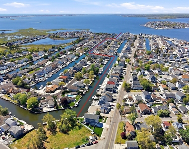 632 Drum Point Road - Photo Thumbnail 3
