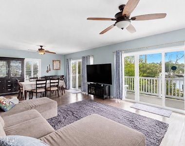 632 Drum Point Road - Photo Thumbnail 17