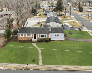 1041 Mulberry Place - Photo Thumbnail 20