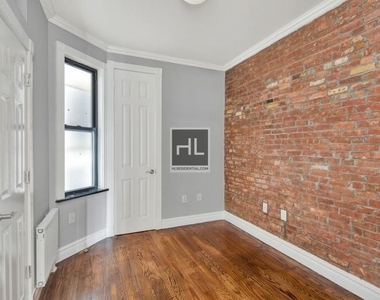 East 13th Street - Photo Thumbnail 5