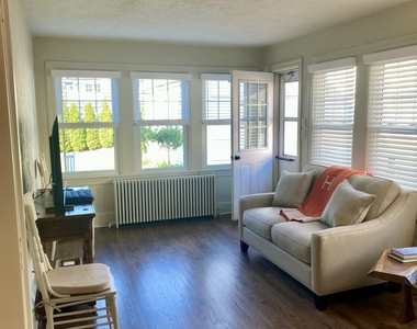 206 Monroe Avenue - Photo Thumbnail 4