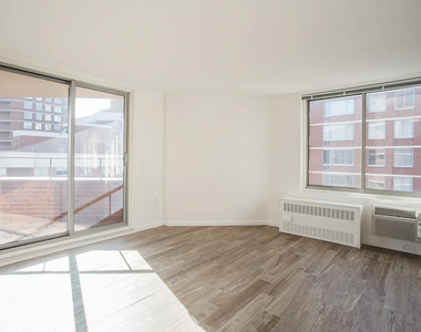 2nd Avenue - Photo Thumbnail 3
