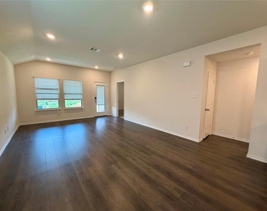 3324 Price Trail - Photo Thumbnail 16