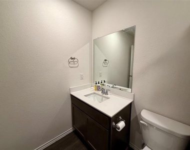 3324 Price Trail - Photo Thumbnail 17