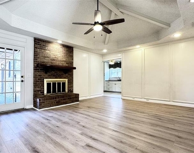 3801 Grifbrick Drive - Photo Thumbnail 12