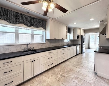 3801 Grifbrick Drive - Photo Thumbnail 9