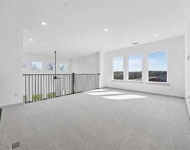 1720 Yaupon Court - Photo Thumbnail 8