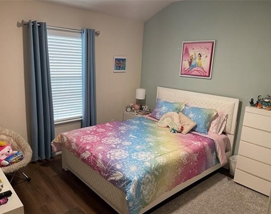 8745 Bigelow Drive - Photo Thumbnail 24