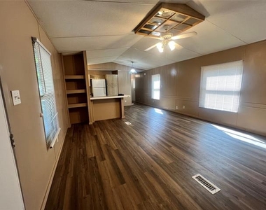 4528 Wildwood Circle - Photo Thumbnail 19