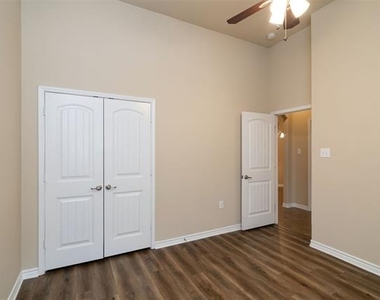 129 Griffin Avenue - Photo Thumbnail 16