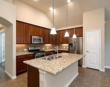 129 Griffin Avenue - Photo Thumbnail 8