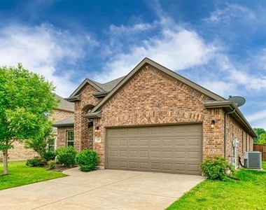 129 Griffin Avenue - Photo Thumbnail 1